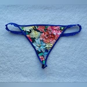 Floral Print V-String/Thong Panties, Size L